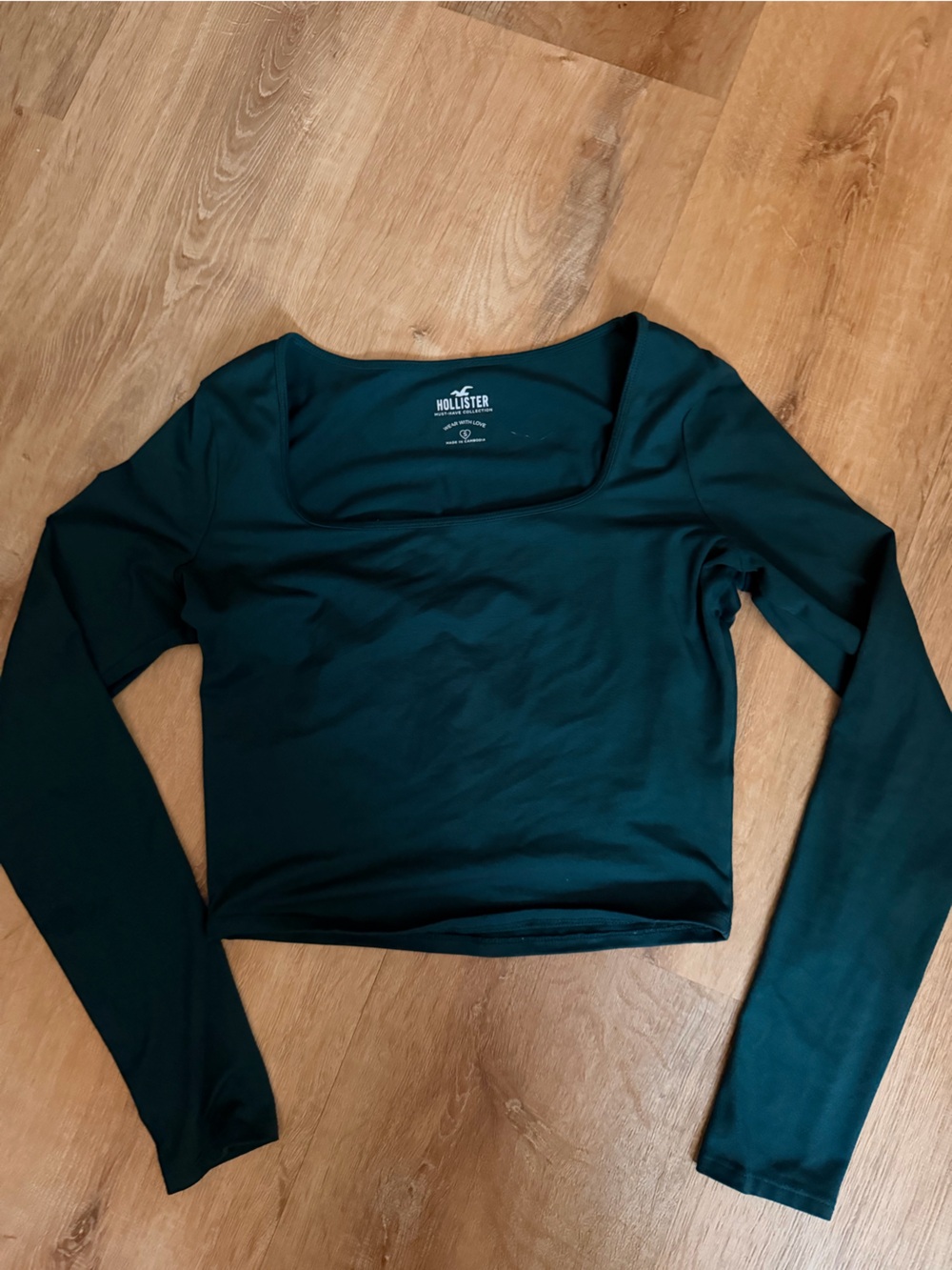 Hollister Women's Long-Sleeve Square-Neck Top in Teal Green